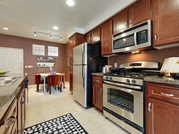 Spacious Kitchen with Dreamy Island