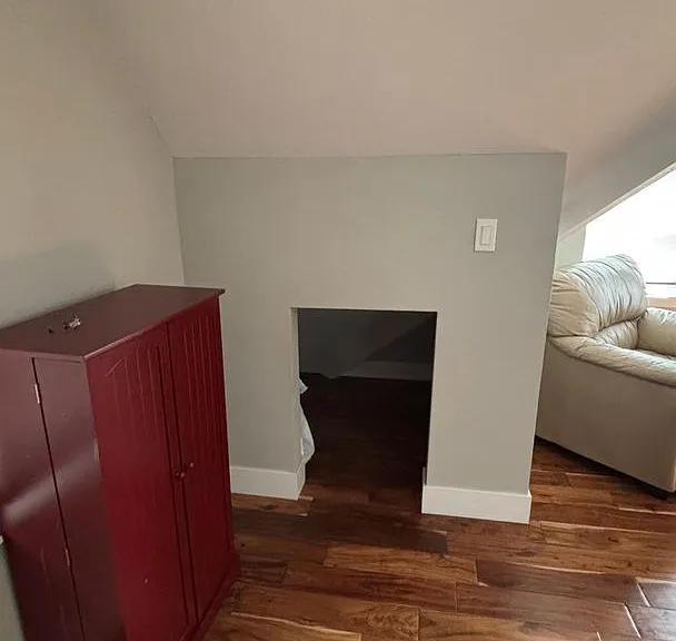 212 Illinois Ave — Photo 9