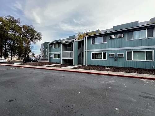 201 North 10th Street - Gateway Apartments Photo 1
