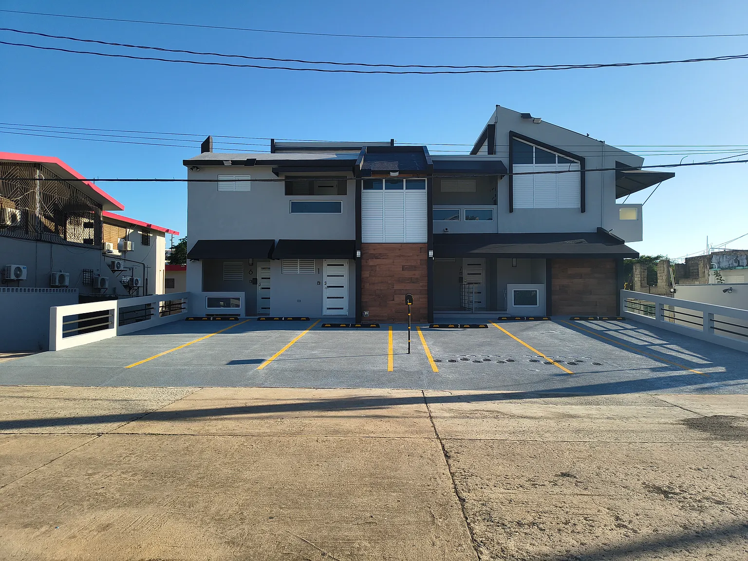 9 Cll Rep Villa Marina — Photo 2