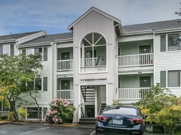 25005 98th Pl S #C304 — Photo 1
