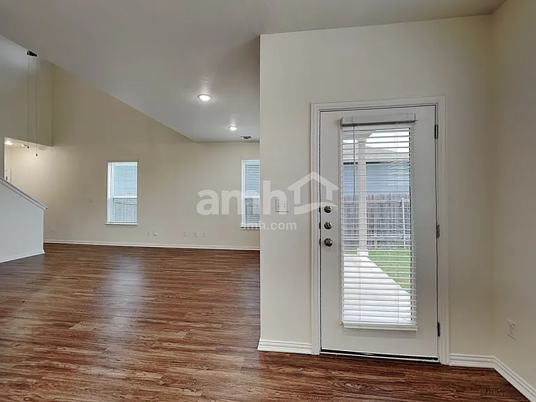 360 Aspen Waters — Photo 6