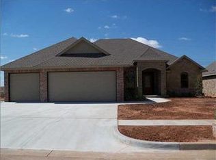 12824 NW 5th St, Yukon, OK 73099