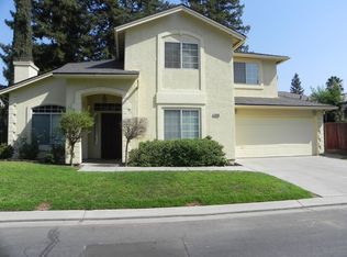 10696 N Lighthouse Dr, Fresno, CA 93730