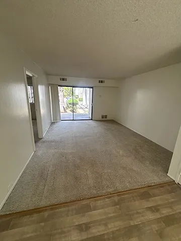AltaCima Apartment Homes — Photo 33