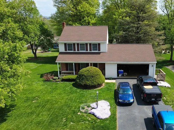 9 Audubon Cir, Stevens, PA 17578