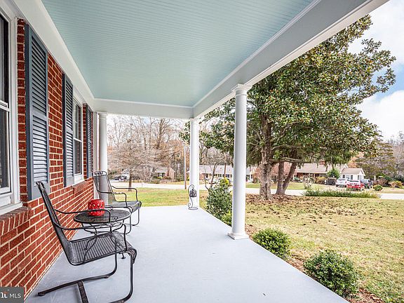 2nd image of 306 Cannon Cir