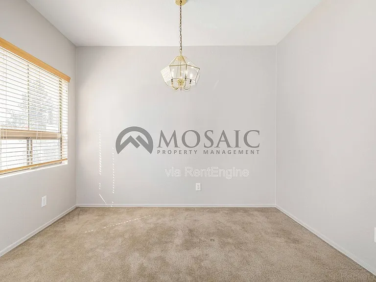 280 S Elizabeth Way #27 — Photo 7
