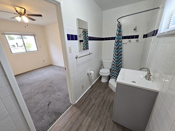 3rd image of 520 Flower St #B