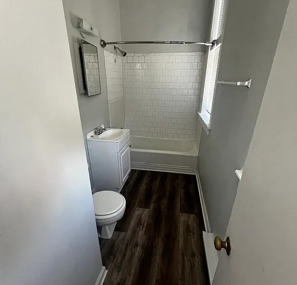 1022 Maplewood Ave — Photo 12