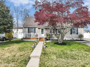 344 Evergreen Dr, Brick, NJ 08723