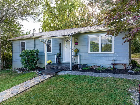 259 Hughes St SW, Abingdon, VA 24210