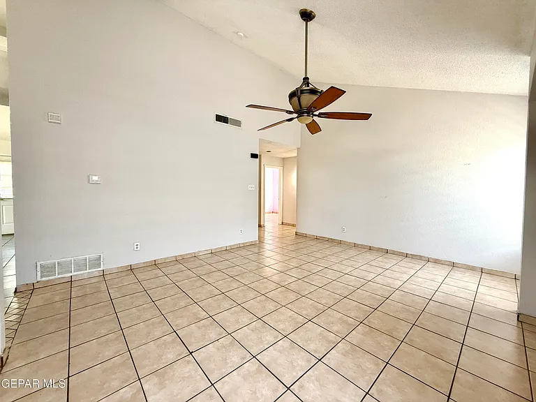 11992 Dragon Crest Dr — Photo 3