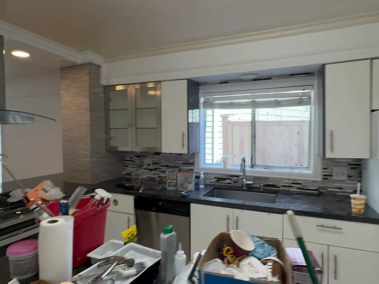 870 W 19th Ave #12 — Photo 18