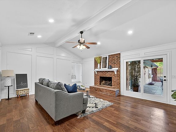 3rd image of 2709 Chadwick Dr