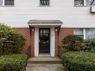 72 Cherry Hill Dr UNIT 2B, Bridgeport, CT 06606