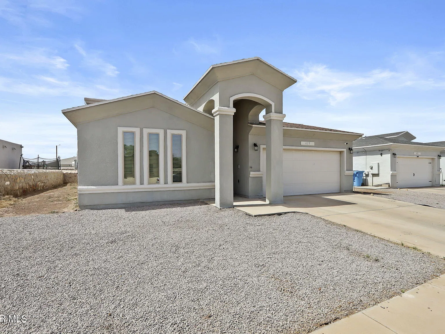 4 bed, 3.0 bath, 1913 sqft, $2,000 — Photo 3