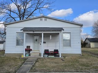 620 E Sycamore St, Jasonville, IN 47438