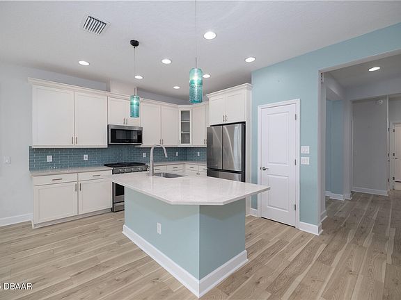 3rd image of 434 Lost Shaker Way