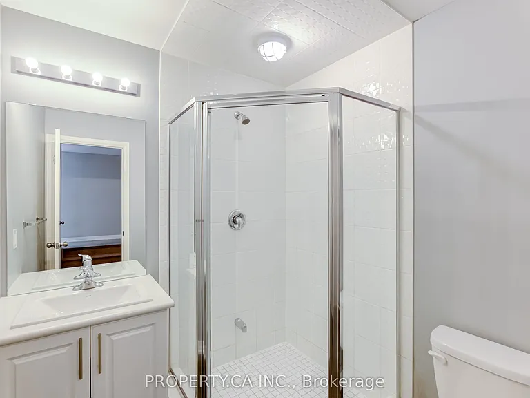 24 Clarington Blvd — Photo 9