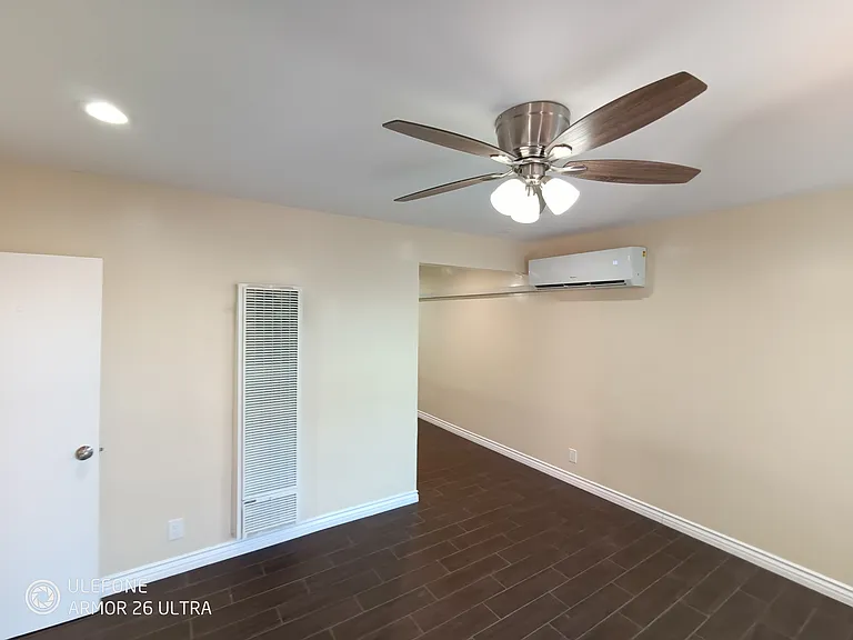 6809 Vinevale Ave #K — Photo 7