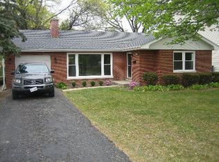 108 Chicago Ave #0, Clarendon Hills, IL 60514