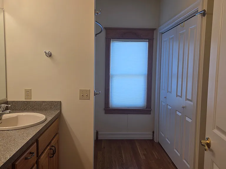 559 Minor St #1 — Photo 7
