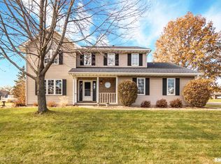 2 Peppertree Ct, Washington, IL