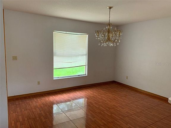 3rd image of 606 Deauville Ct