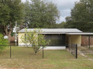 104 Comanchee St, Satsuma, FL 32189