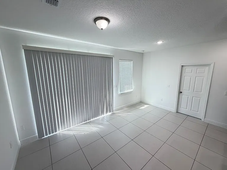 2481 San Filippo Dr SE — Photo 9