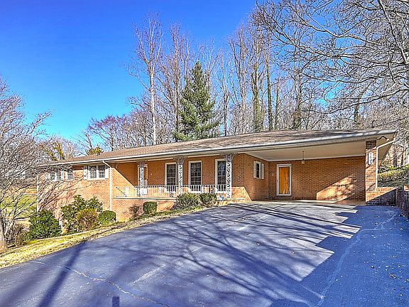 2nd image of 1605 Brentwood Dr
