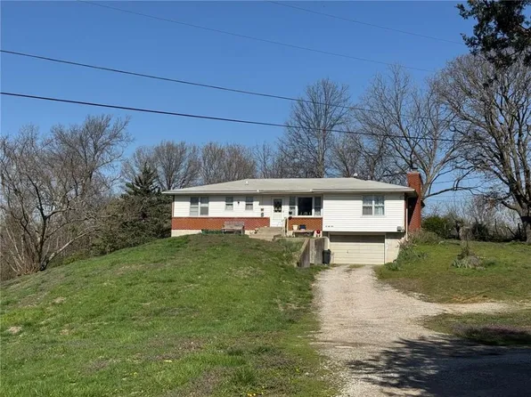 41 NW 125th Rd, Warrensburg, MO 64093