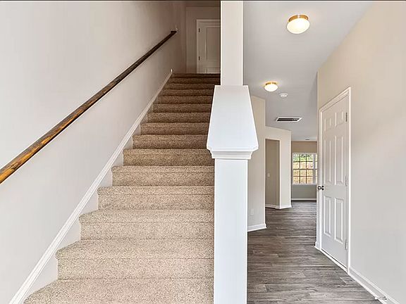 2nd image of 3813 Buckskin Way