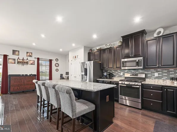 206 Landing Dr, Fredericksburg, VA 22405