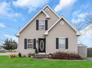 501 Champlain St, Toms River, NJ 08757