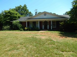 129 Greenbriar Dr, Forest City, NC 28043