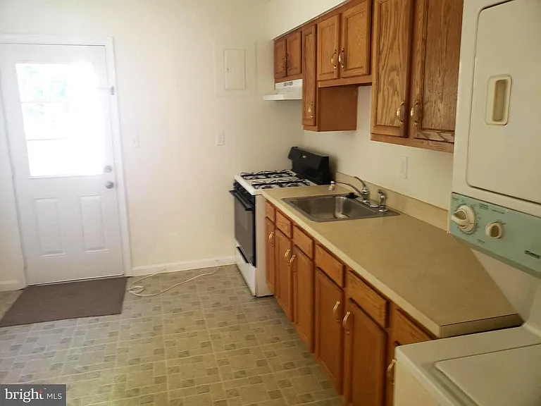 171 W Deen Ave — Photo 8