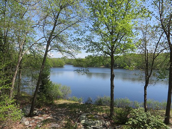 3rd image of 116 Old Forge Dr
