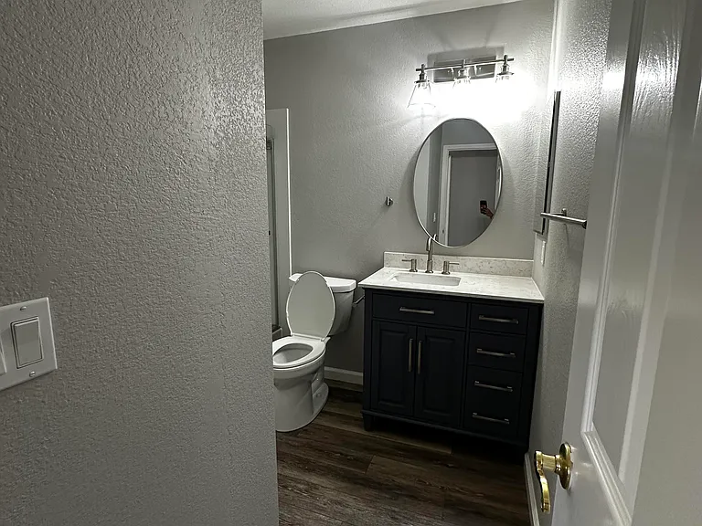 301 Warmcastle Ct — Photo 35