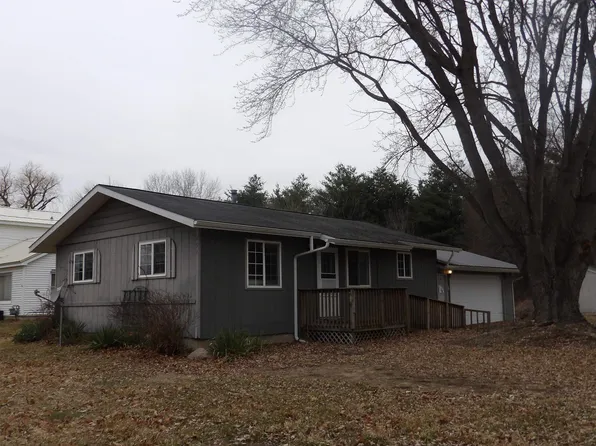 451 E Ludington Dr, Farwell, MI 48622