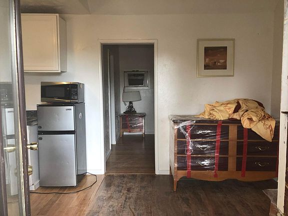 2nd image of 5630 El Parque Ave