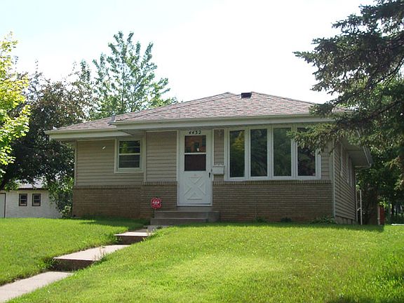 4th image of 4432 2 1/2 St NE