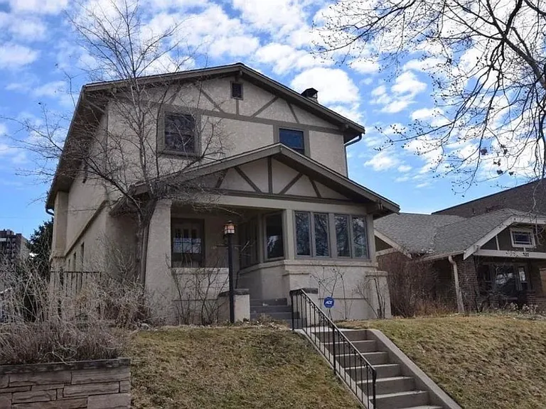 416 S Ogden St — Photo 1