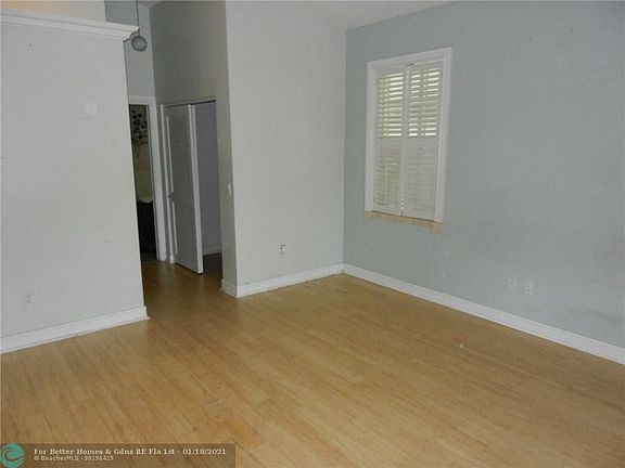 4th image of 2759 Northside Dr