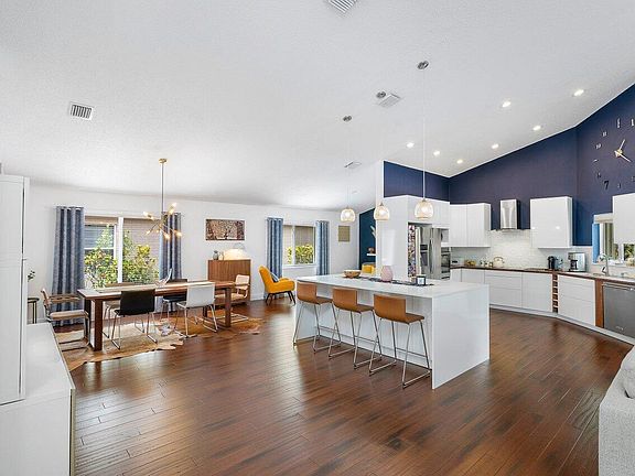 3rd image of 2943 E Abiaca Circle