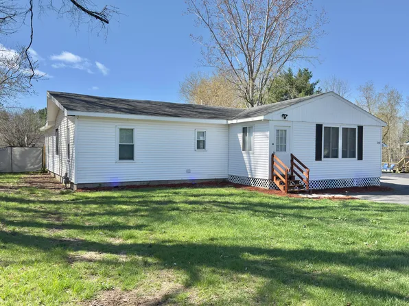 2142 State Highway 22b, Morrisonville, NY 12962