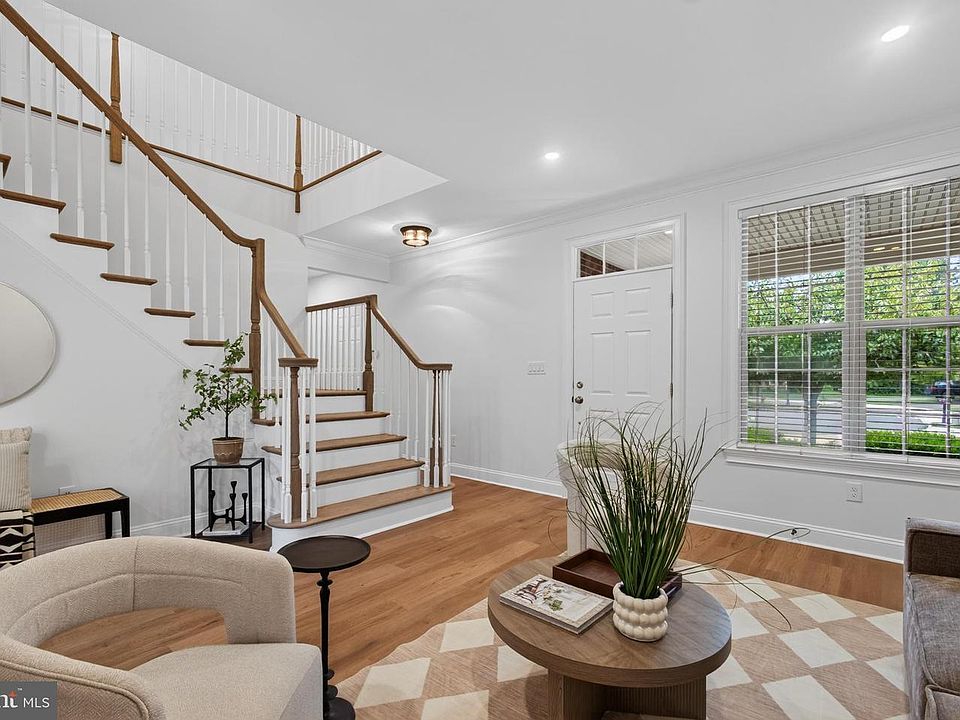 623 Saint James Ct, Langhorne, PA 19047 | MLS #PABU2127618 | Zillow