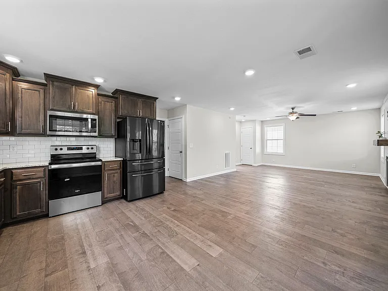 748 Jodine Ann Dr — Photo 13
