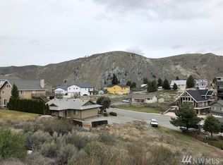 285 E Marine View Dr, Orondo, WA 98843